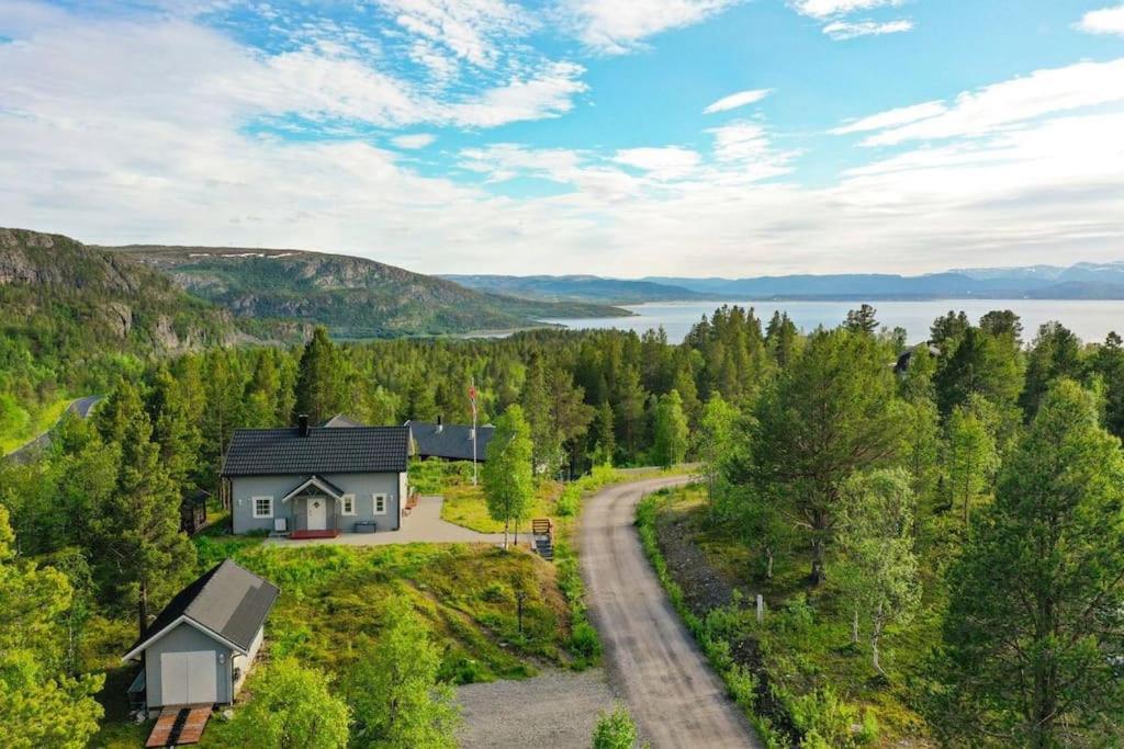 Hytte I Flott Natur Alta Exterior photo